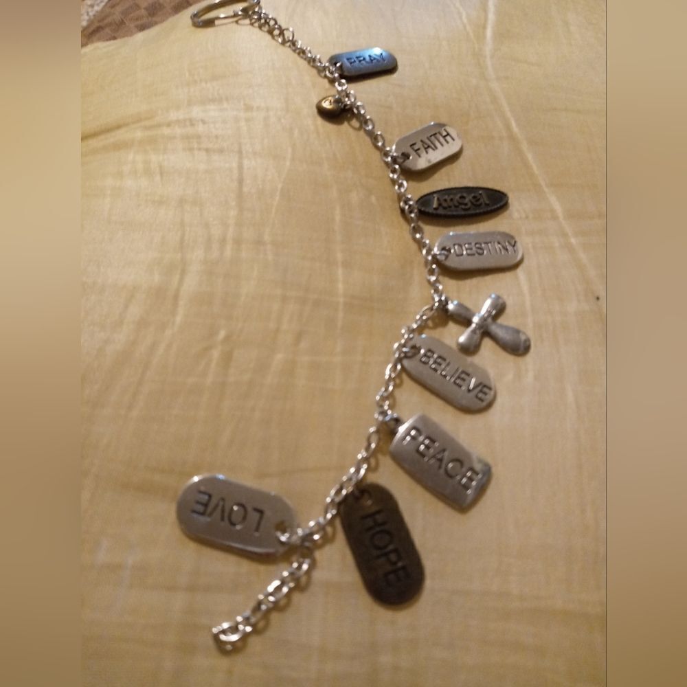 Key chain - Picture 9 of 15